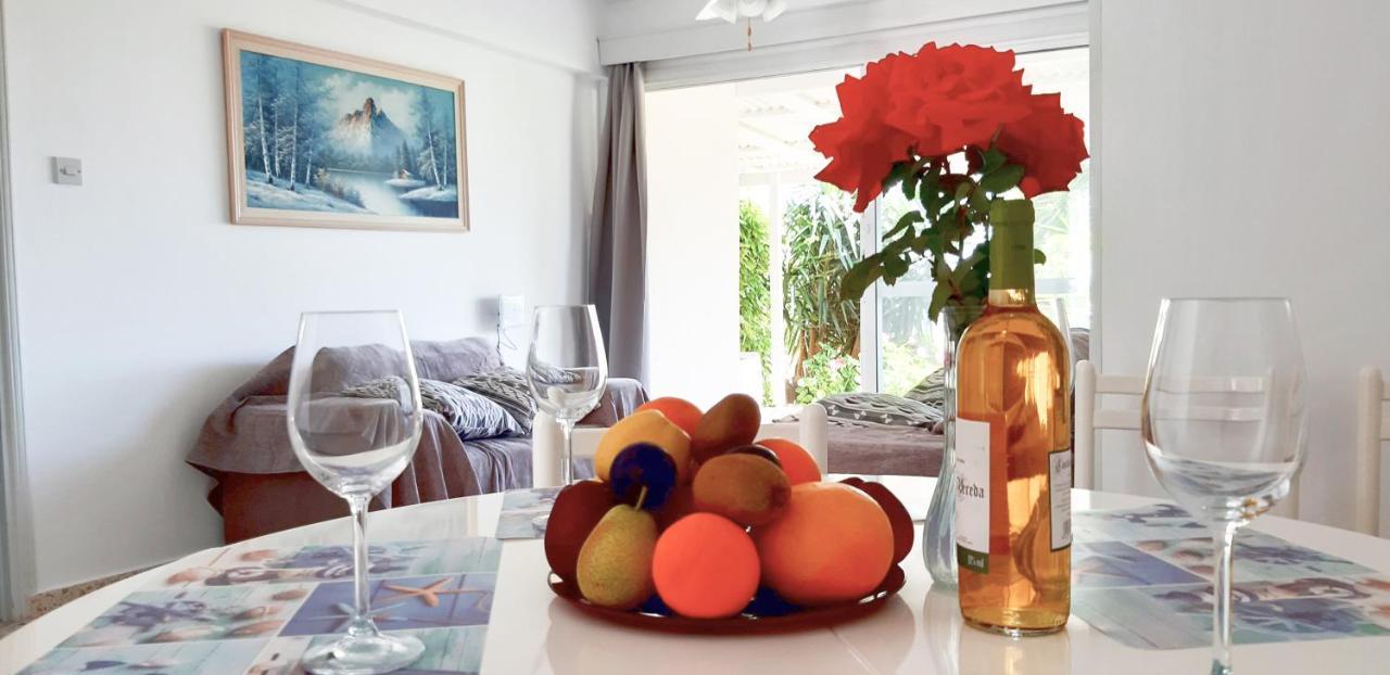 Coral Bay Suite Cyprus Exterior foto