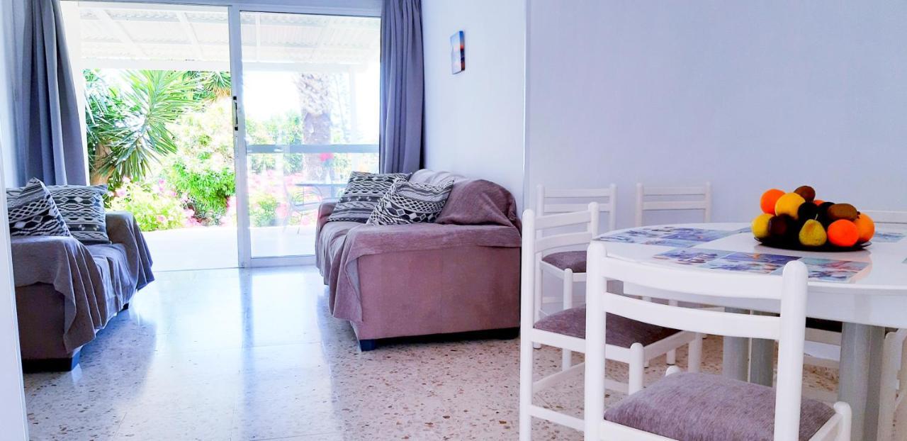 Coral Bay Suite Cyprus Exterior foto